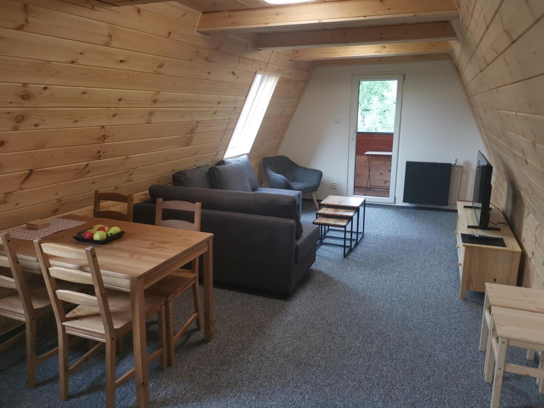 Wellness Pension Koliba Komorni Lhotka Exterior photo